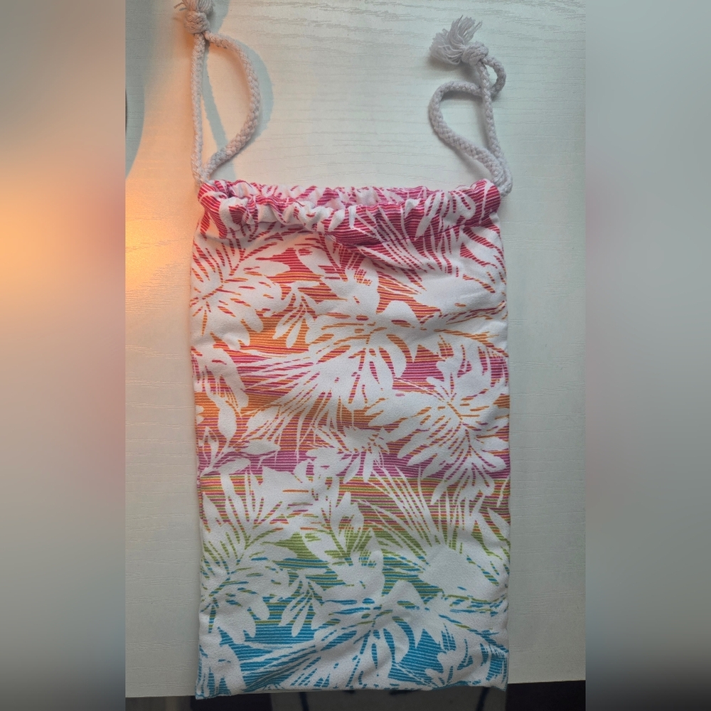 Tropical Print Drawstring Bag